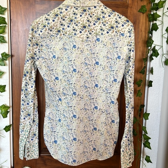 TRUE RELIGION 100% Cotton Pearl Snap Floral Western Shirt in Blue and White | S - Picture 2 of 11